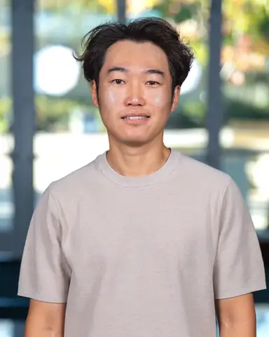 Portrait of Jinda Jia